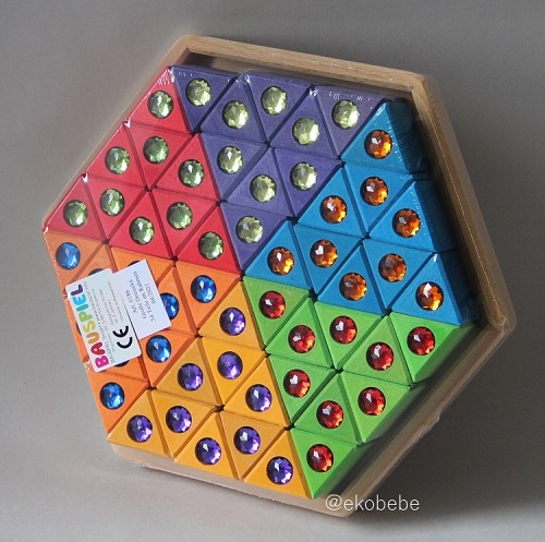 BAUSPIEL Coloured Triangles