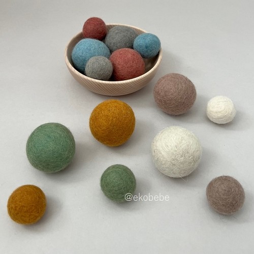Papoose Toys Earth Felt Balls 5cm and 3.5cm
